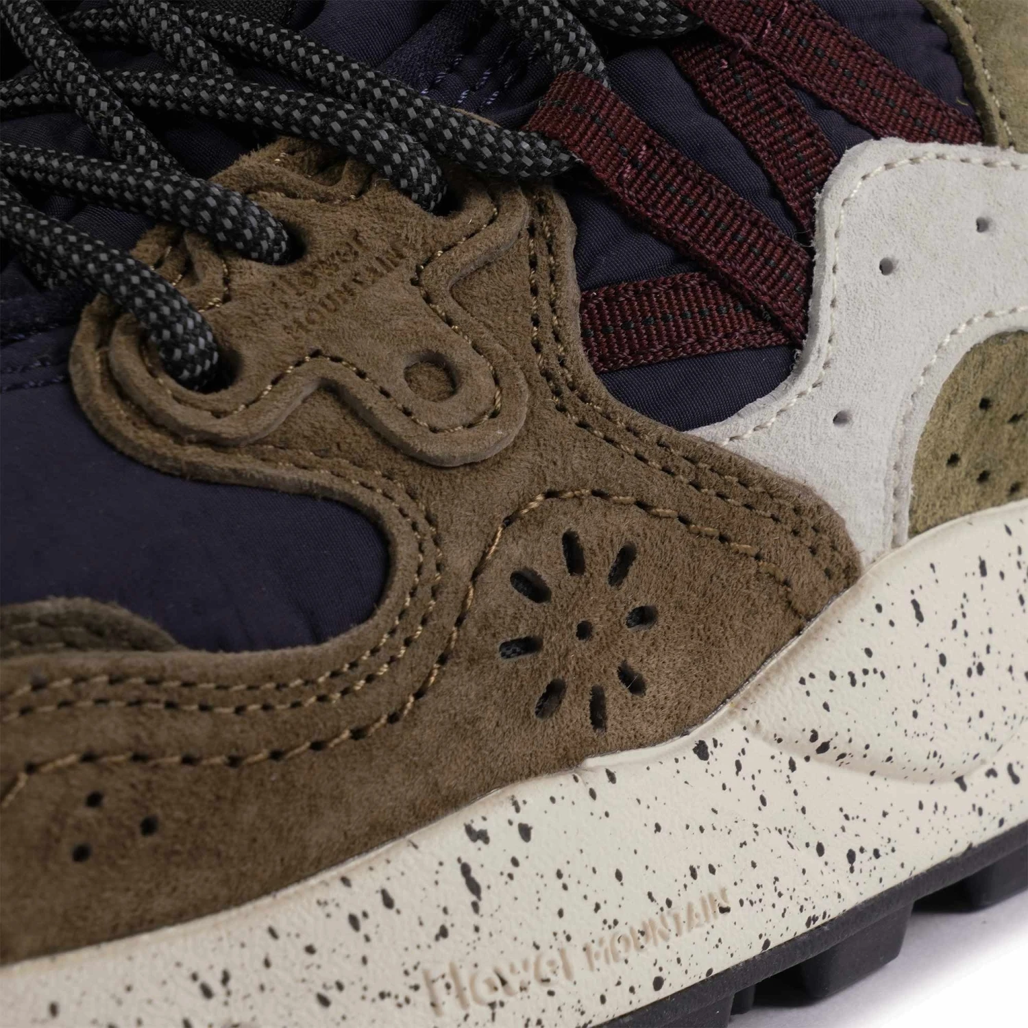 Flower Mountain Yamano 3 - Brown And Navy 7 Flower Mountain Yamano 3 - Brown And Navy - Image 5