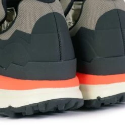 VEJA Fitz Roy Trek-Shell - Basalte/Black -Emporio Clothing Shop veja fitz roy trek shell basalte black p57293 829079 image