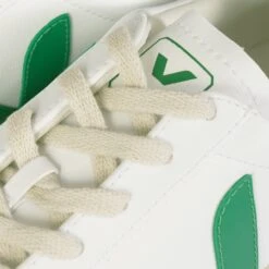 VEJA URCA CWL - White/Emeraude -Emporio Clothing Shop veja urca cwl white emeraude p57311 829187 image