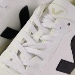 VEJA V-10 CWL - White & Black -Emporio Clothing Shop veja v 10 cwl white black p59177 871078 image