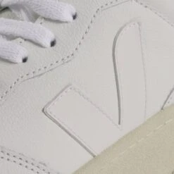 VEJA V-90 O.T Leather - Extra White -Emporio Clothing Shop veja v 90 o t leather extra white p60934 897539 image